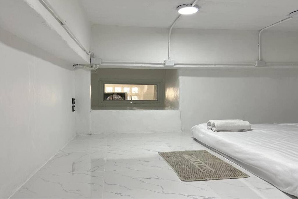 Appartamento Megun Capsule 150 Cm Bangkok Esterno foto